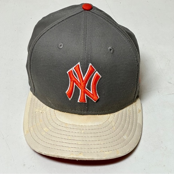 MLB New York Yankees Gray Cream Baseball Cap Hat Snapback - Picture 1 of 10